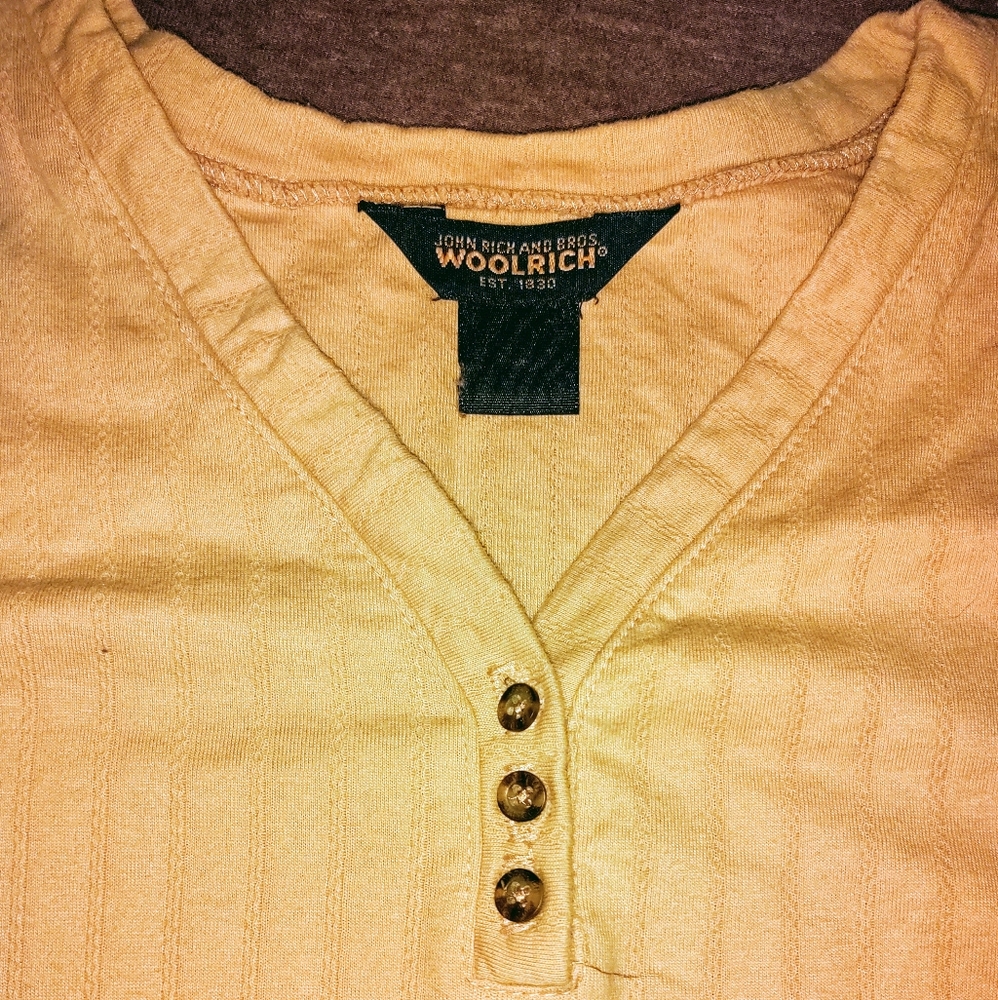 LATE 70'S VINTAGE...Woolrich Women's Polo blouse.